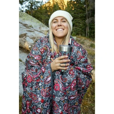 Vera Bradley + Coleman 20oz Brew Stainless Steel Vacuum Insulated Tumbler - Eden Paisley Gray 6 Vera Bradley + Coleman 20oz Brew Stainless Steel Vacuum Insulated Tumbler - Eden Paisley Gray - Image 5