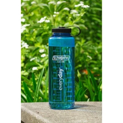 Nalgene 48oz Wide Mouth Water Bottle Gray 4 Nalgene 48oz Wide Mouth Water Bottle Gray - Image 2