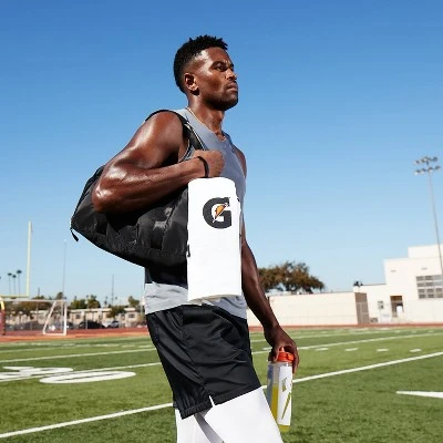 Gatorade 30oz GX Water Bottle - Marble Pink 5 Gatorade 30oz GX Water Bottle - Marble Pink - Image 3