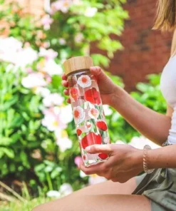 GROSCHE VENICE Eco-Friendly Glass Water Bottle with Bamboo lid and Protective Sleeve, 22.6 fl oz Capacity, Red Poppy